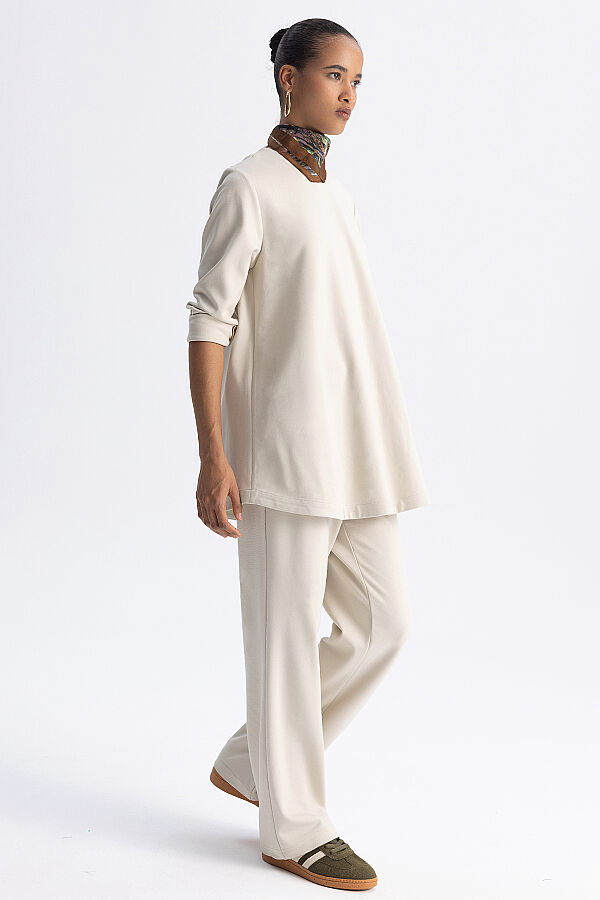 Minimal Kesim Yuvarlak Yaka Tunik Ekru - 3