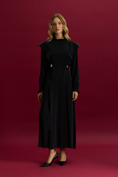 Aksesuar Detaylı Cupro Elbise Siyah - MISS DALIDA