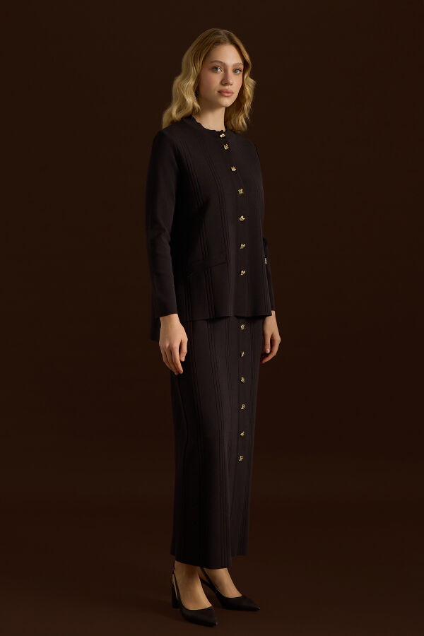 Knitted Pencil Skirt with Accessory Details - 2