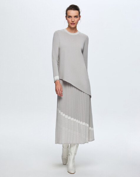 T24K-2001 Asymmetrical Patterned Pleat Skirt - 8