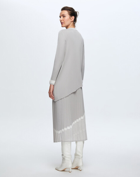 T24K-2001 Asymmetrical Patterned Pleat Skirt - 9