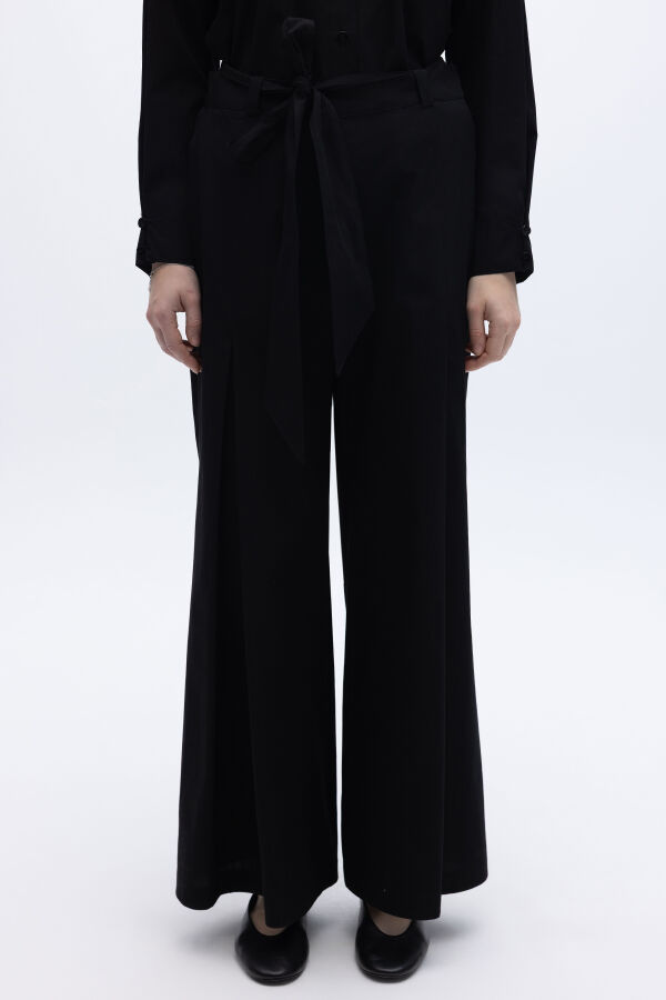 Beli Kuşaklı Bol Paça Pantolon Siyah - 2