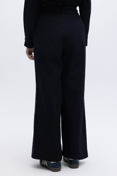 Beli Kuşaklı Bol Paça Pantolon Lacivert - 4