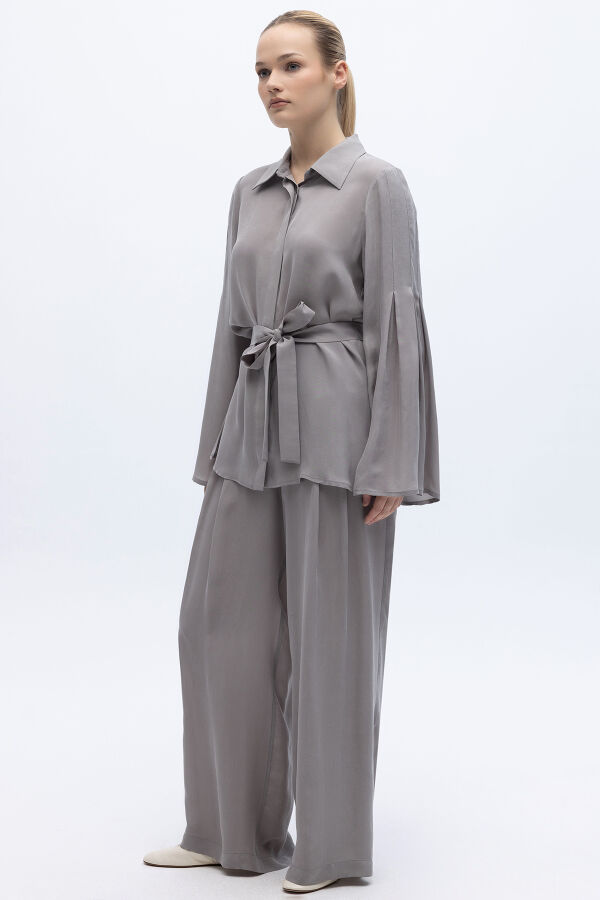 Beli Triko Korsajlı Bol Paça Cupro Pantolon Gri - 1