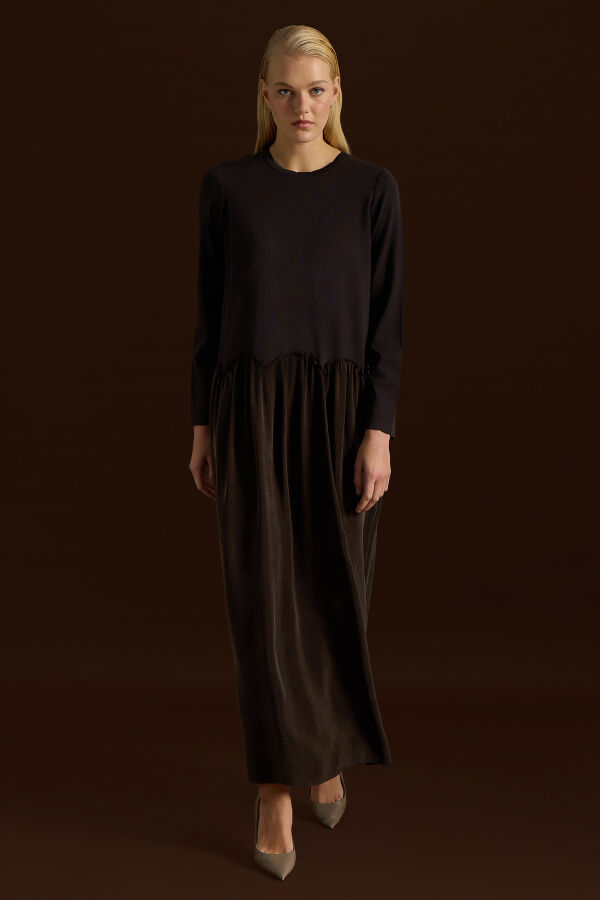 Büzgü Detaylı Triko Cupro Elbise Kahverengi - 1