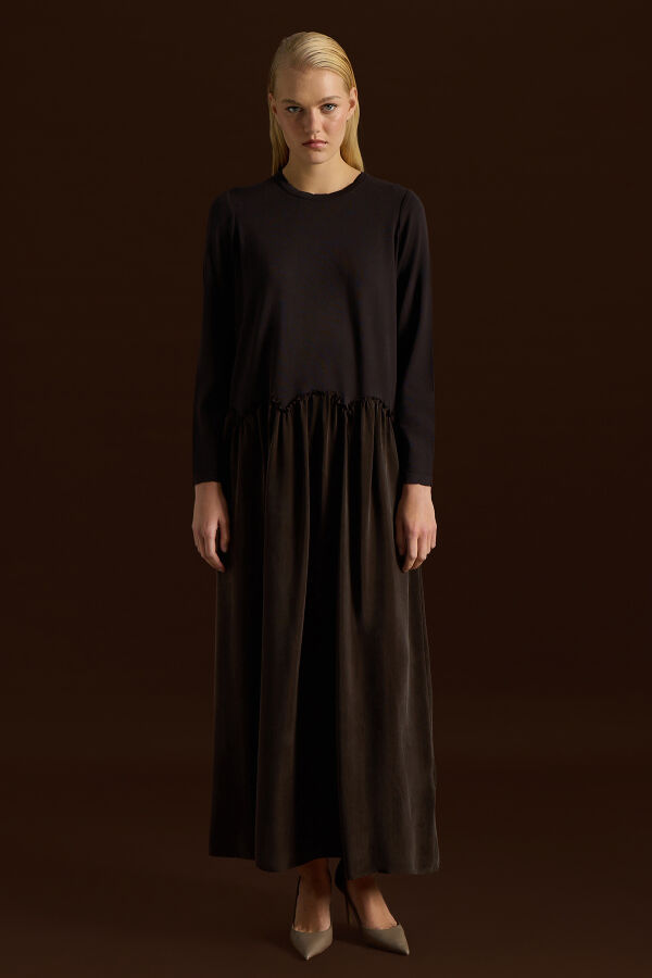 Büzgü Detaylı Triko Cupro Elbise Kahverengi - 4