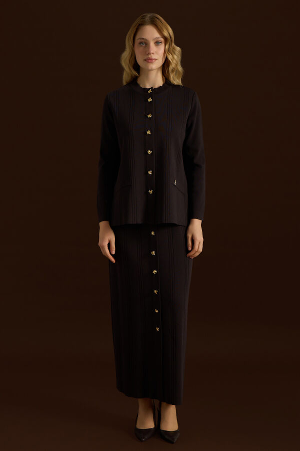 Buttoned Classic Knit Jacket - 4