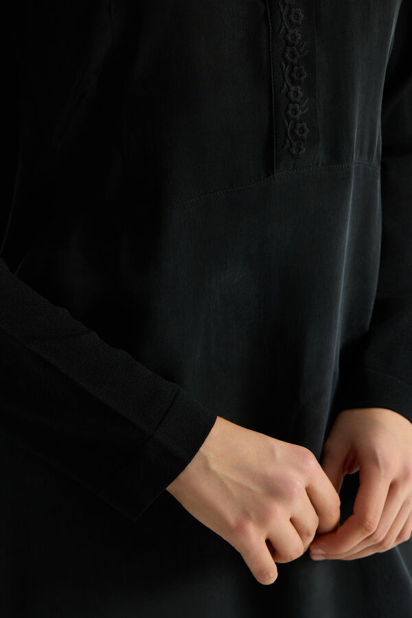 Shirt Collar Embroidered Cupro Dress - 4