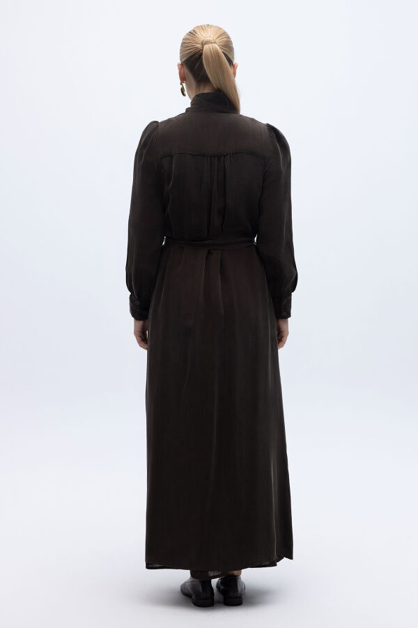 Kemer Tokalı Uzun Cupro Ceket Kahverengi - 4