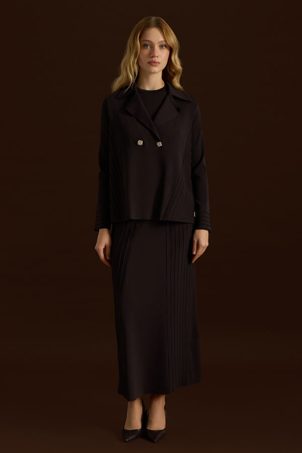 Knitted Skirt with Bodice and Knitting Technique - 1