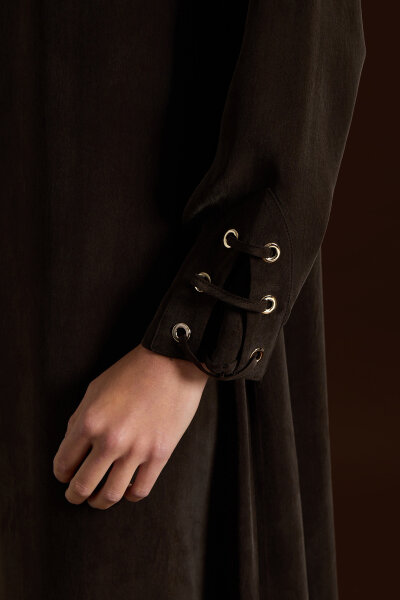 Kuş Gözü Detaylı Cupro Elbise Kahverengi - 4