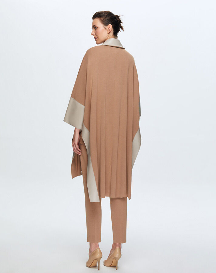 T24K-8007 Leather Detailed Poncho - 13