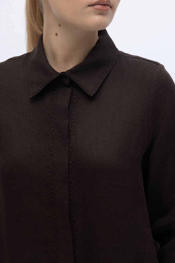 Minimal Nakışlı Uzun Keten Gömlek Kahverengi - 2