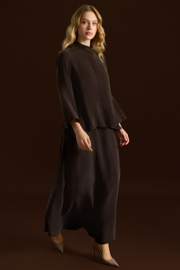 Cupro Skirt with Embroidery Details - 3