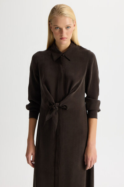 Ön Kısmı Bağlama Detaylı Cupro Elbise Kahverengi - 2