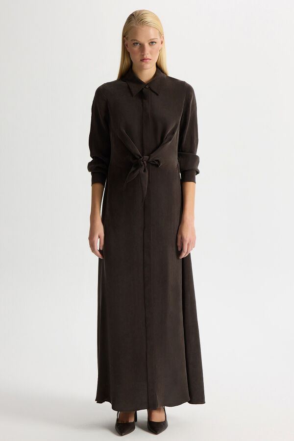 Ön Kısmı Bağlama Detaylı Cupro Elbise Kahverengi - 1