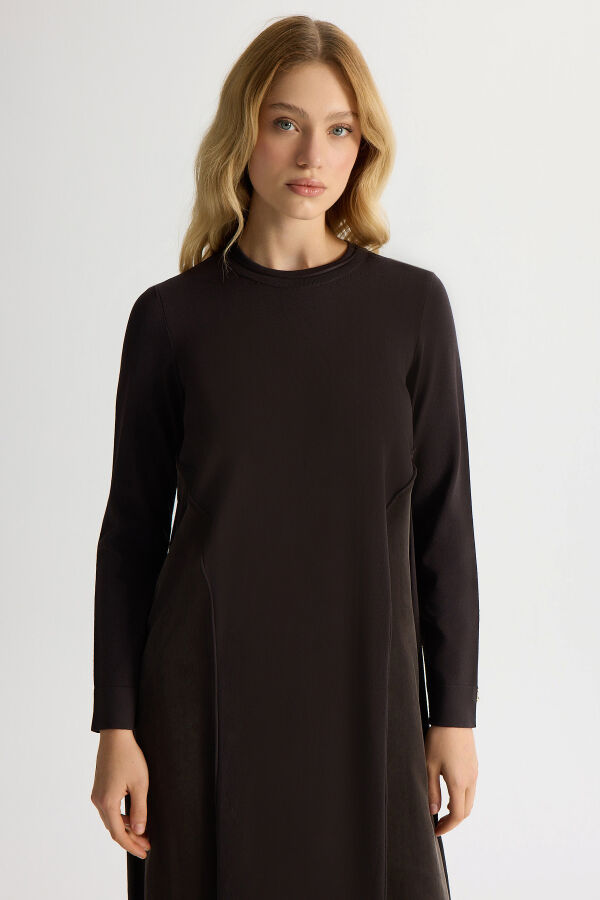 Knit Dress with Cupro Detail on the Front - 3