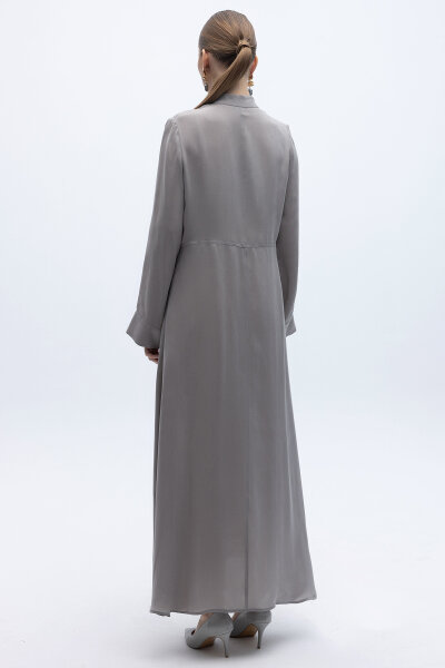 Önü Fermuarlı Hakim Yaka Cupro Elbise Gri - 6