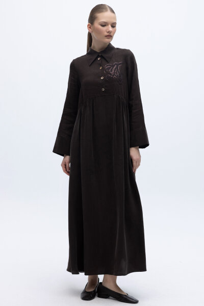 Önü Pul Nakışlı Uzun Elbise Kahverengi - 3