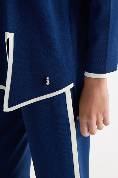 Knit Tunic with Front Slit and Tiktok Detail - 3