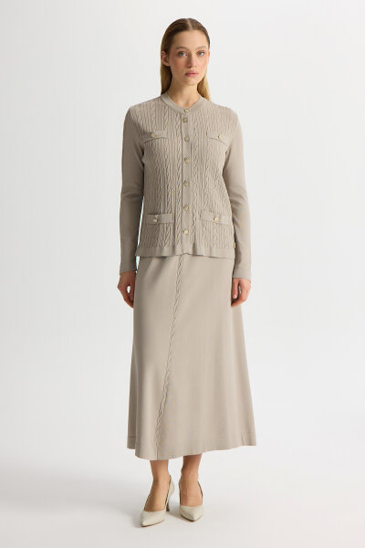 Plain Color Knitwear Skirt with Knitting Technique 