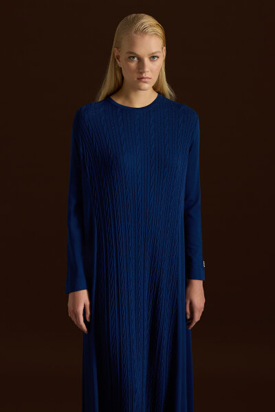 Plain Color Dress with Braided Hair - 3