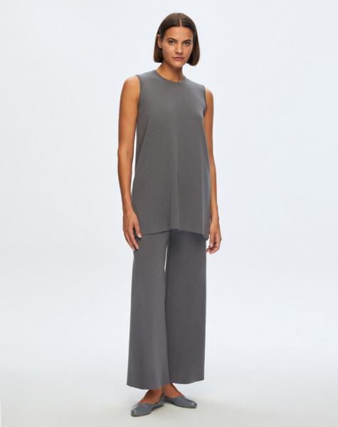T24K-6000 Sleeveless Basic Tunic - 22