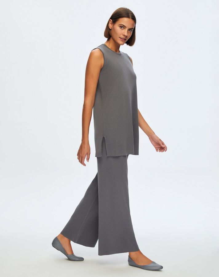 T24K-6000 Sleeveless Basic Tunic - 23