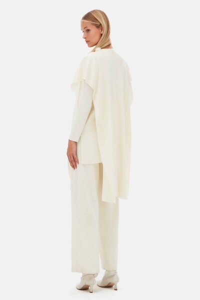 Sleeveless Knit Coat with Fur Pom-Pom Detail Ecru - 4