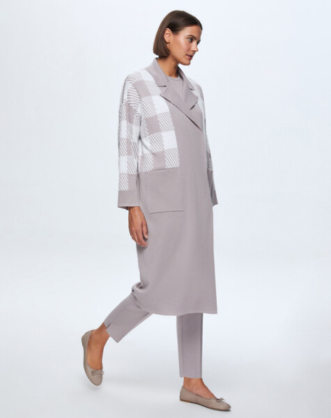T24K-9027 Square Goose Feet Long Cardigan - 3