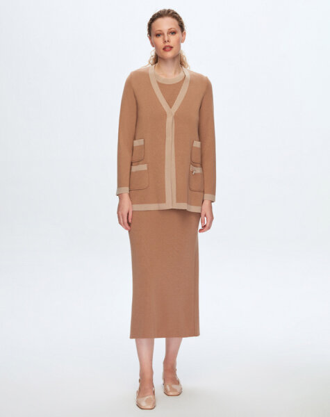 T24K-6041 Yakası Renkli Kolsuz Triko Tunik CORO-CAMEL - 1