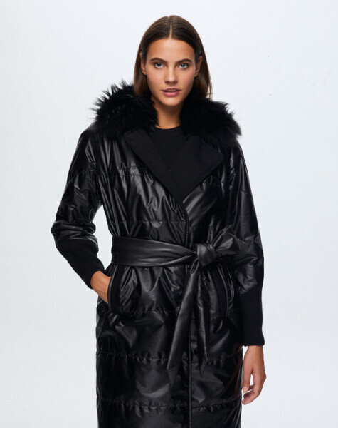 T24K-8021 Askı Detaylı Kürklü Uzun Mont BLACK - MISS DALIDA