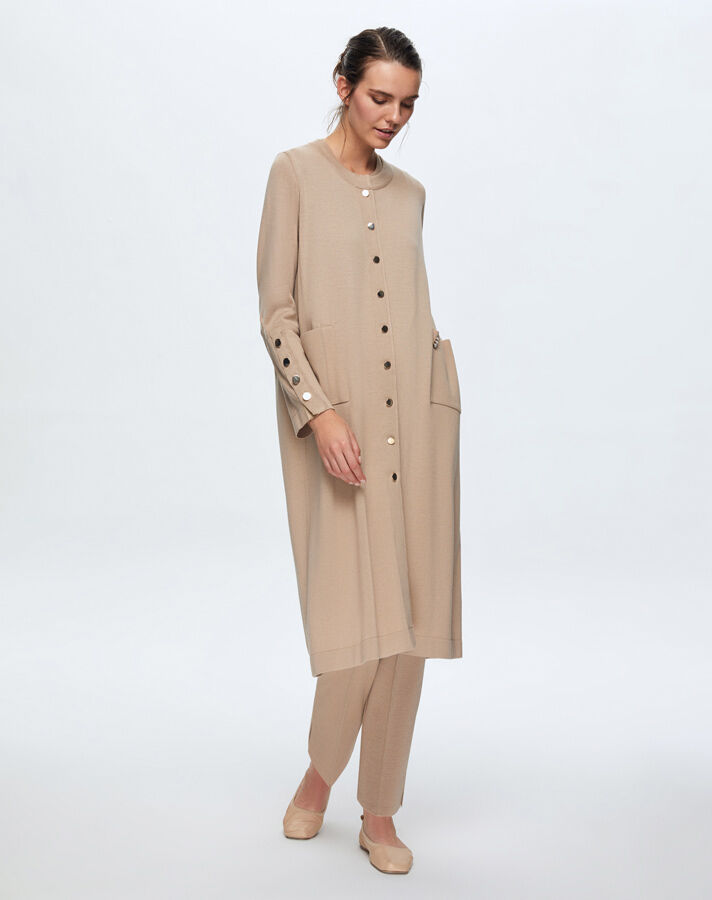 T24K-9022 Düz Renk Düğmeli Uzun Hırka CORO-CAMEL - 2