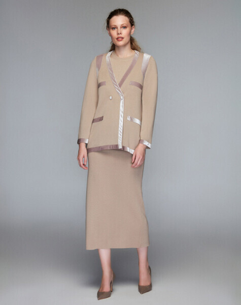 Kadife Detaylı Klasik Gri Hırka - 2