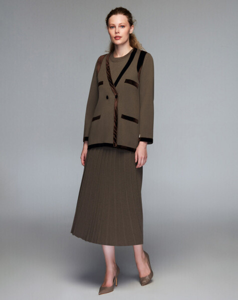 Kadife Detaylı Klasik Gri Hırka - 3