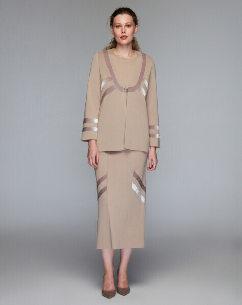 V Yaka Kadife Detaylı Klasik Gri Hırka - 2