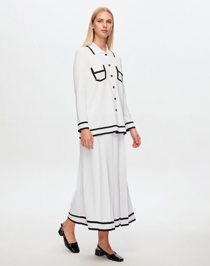 T24Y-2005 Thick Pleated Skirt with Striped Hem - 5
