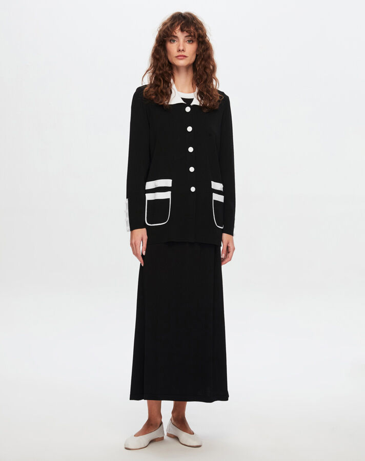 T24Y-2005 Thick Pleated Skirt with Striped Hem - 10