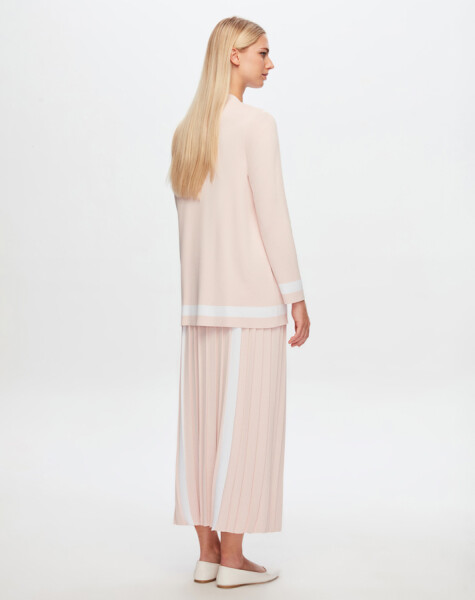 T24Y-2009 Skirt with White Stripe on the Front - 5