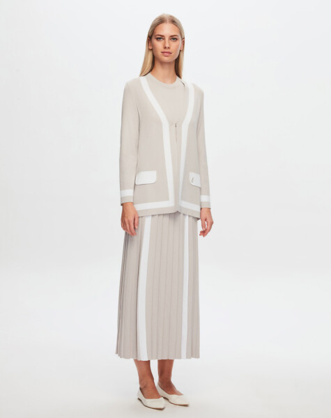 T24Y-2009 Skirt with White Stripe on the Front - 6