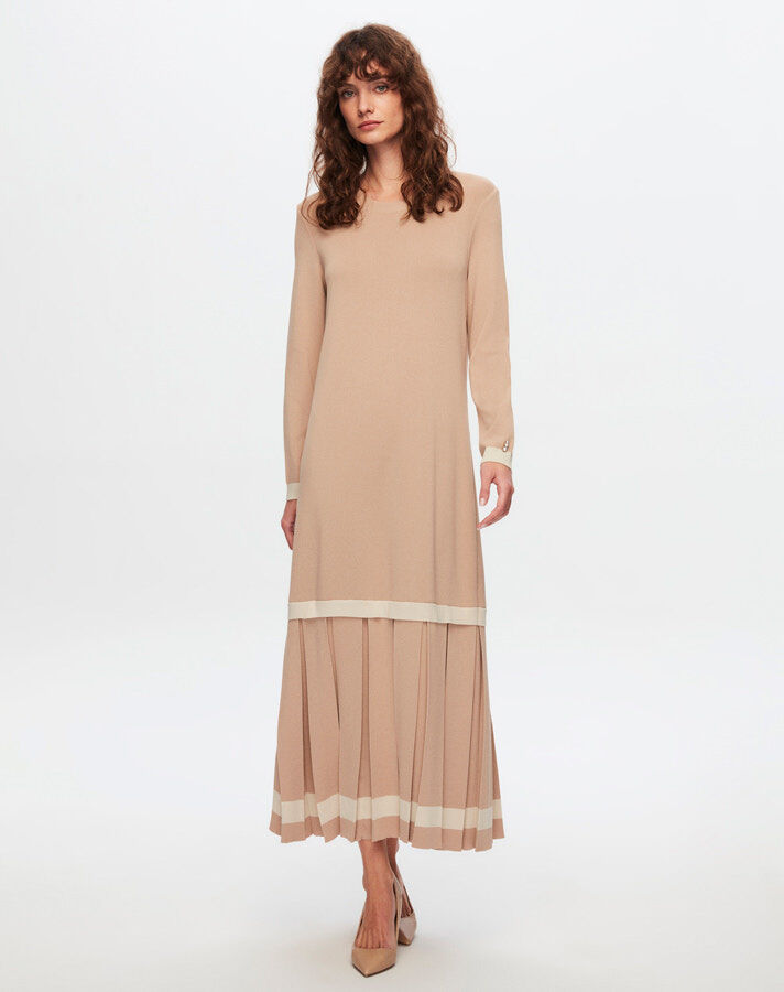 T24Y-4010 Dress with Plain Pleat Detail on the Top - 9