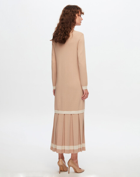 T24Y-4010 Dress with Plain Pleat Detail on the Top - 11