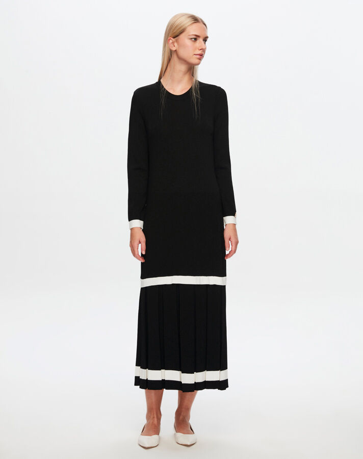 T24Y-4010 Dress with Plain Pleat Detail on the Top - 12