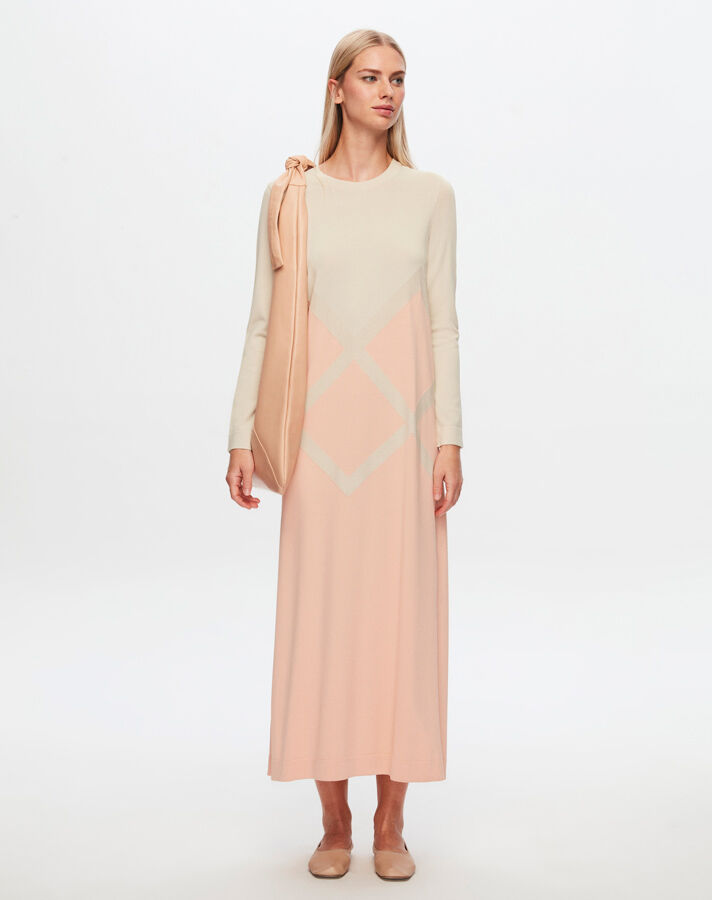 T24Y-4013 Large Diamond Patterned Knitwear Dress - 1