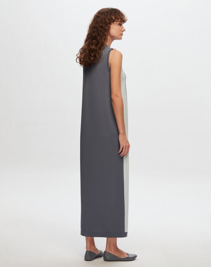T24Y-4029 Two Color Sleeveless Knitwear Dress - 8
