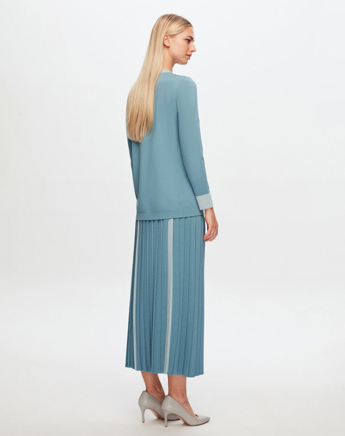 T24Y-6017 Tunic with Bag Detail on Collar and Wrist - 6