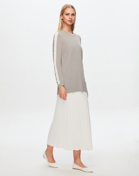 T24Y-6020 Knitwear Tunic with Shiny Rope Detail on Sleeves - 9