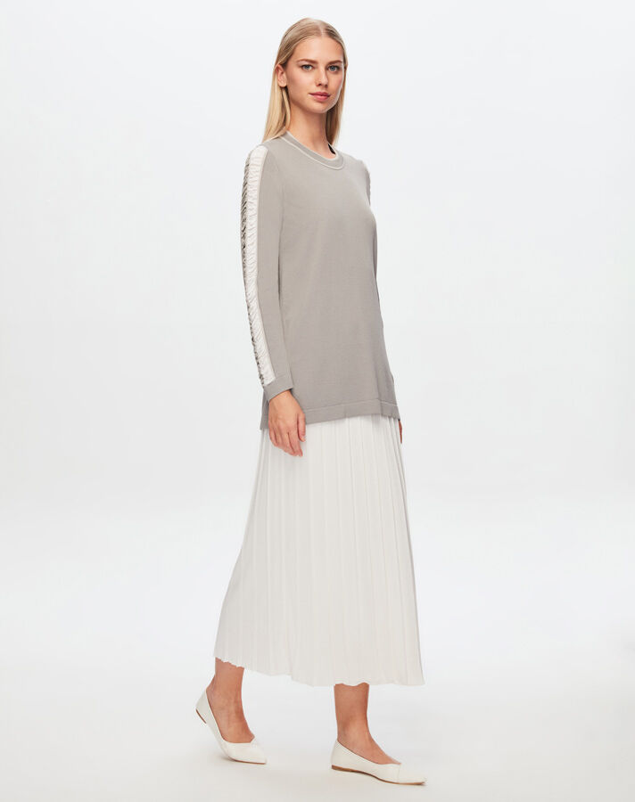 T24Y-6020 Knitwear Tunic with Shiny Rope Detail on Sleeves - 9