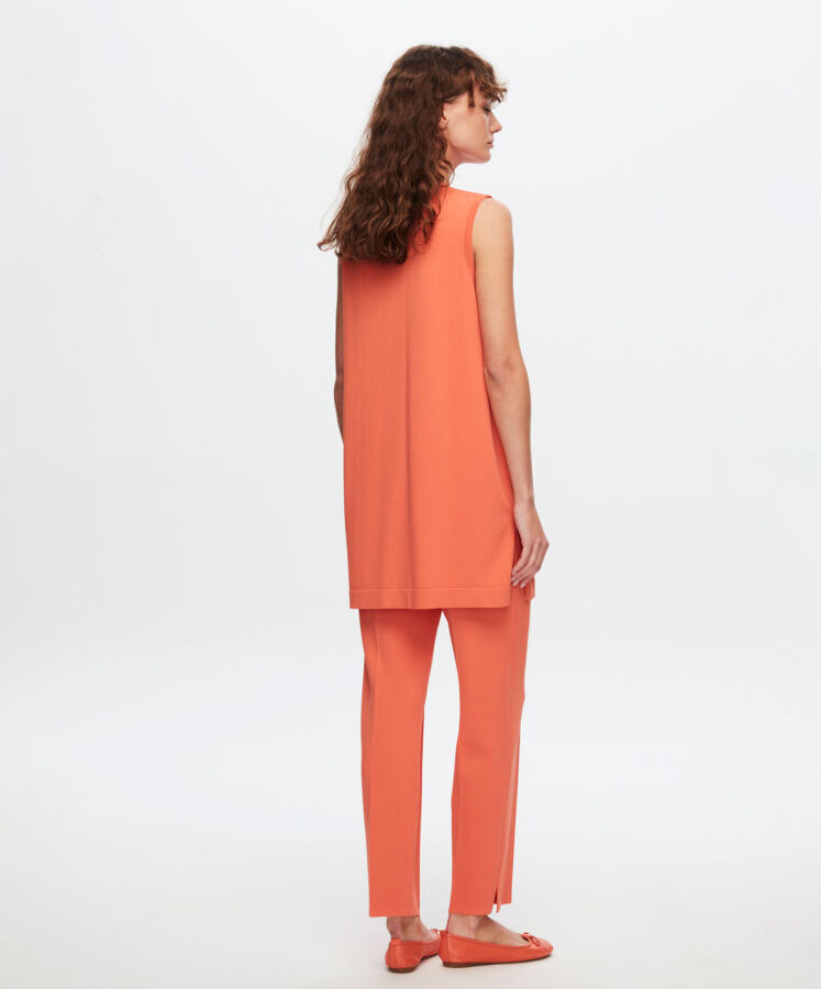 T24Y-7000 Narrow Leg Knitwear Trousers - 2