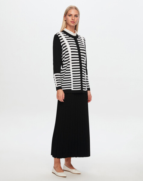 T24Y-8006 Openwork and Stripe Detailed Elegance Jacket - 10